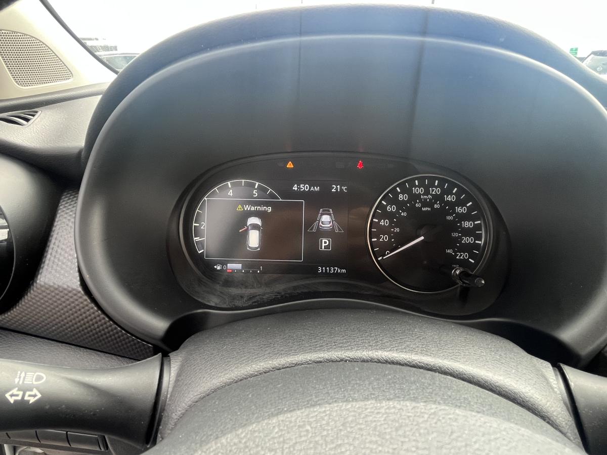 Nissan Kicks Play 2025 SV TA – Image 12