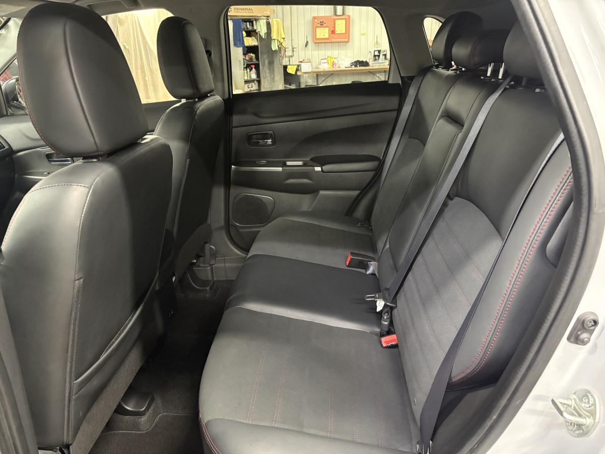 Mitsubishi RVR 2022 SEL AWC BLUETOOTH CAMÉRA SIÈGES AVANT ET VOLANT CHAUFFANT - Image 12