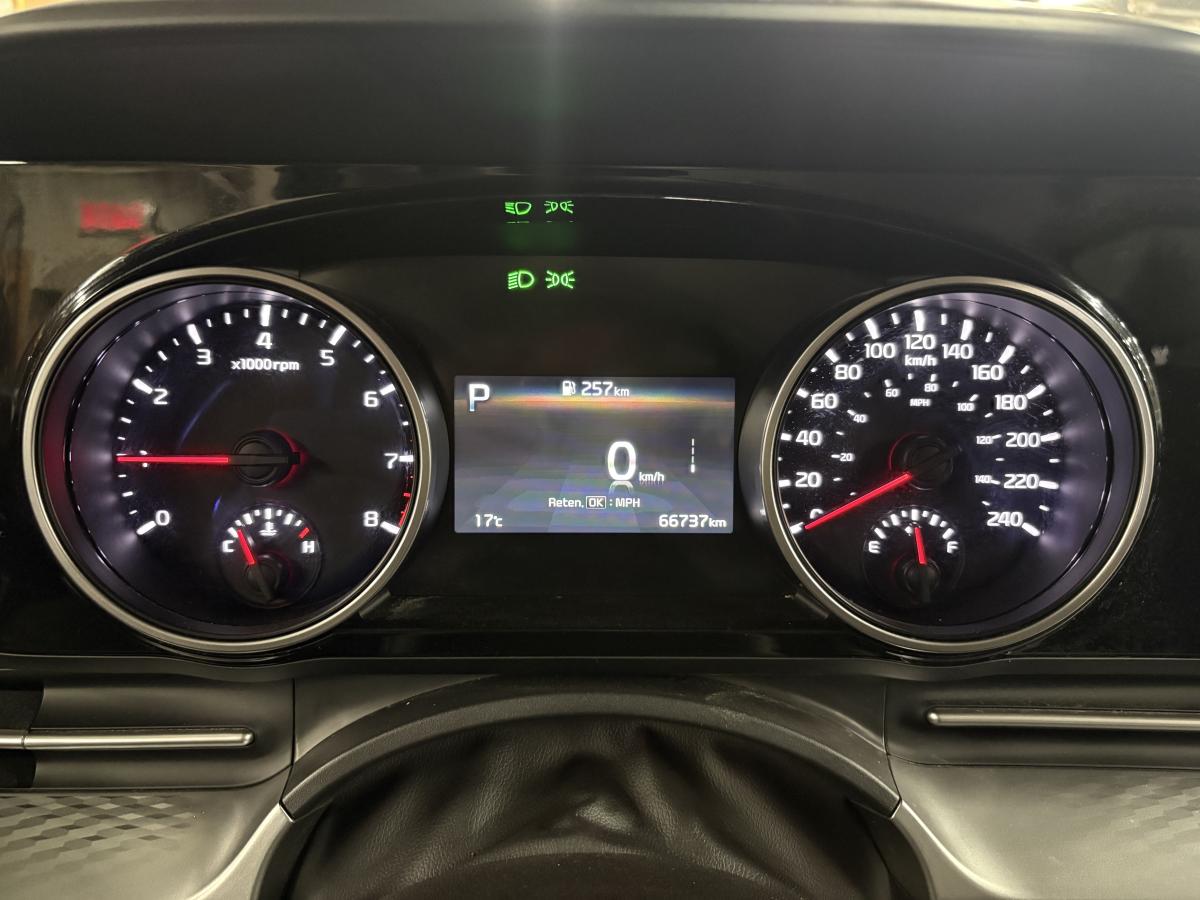 Kia Carnival 2024 LX+ BLUETOOTH SIÈGES AVANT ET VOLANT CHAUFFANT PORTE COULISSANTES ÉLECTRIQUE – Image 14