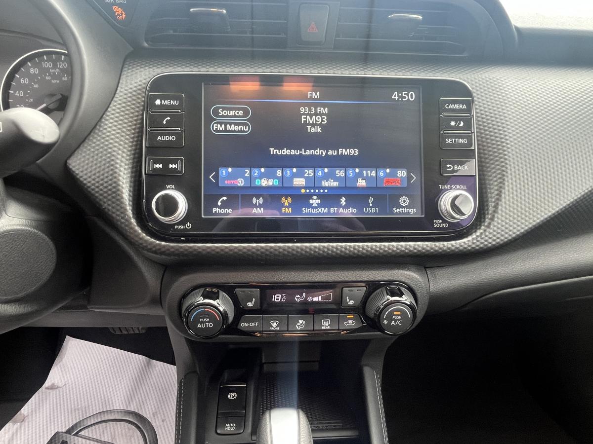 Nissan Kicks Play 2025 SV TA – Image 15