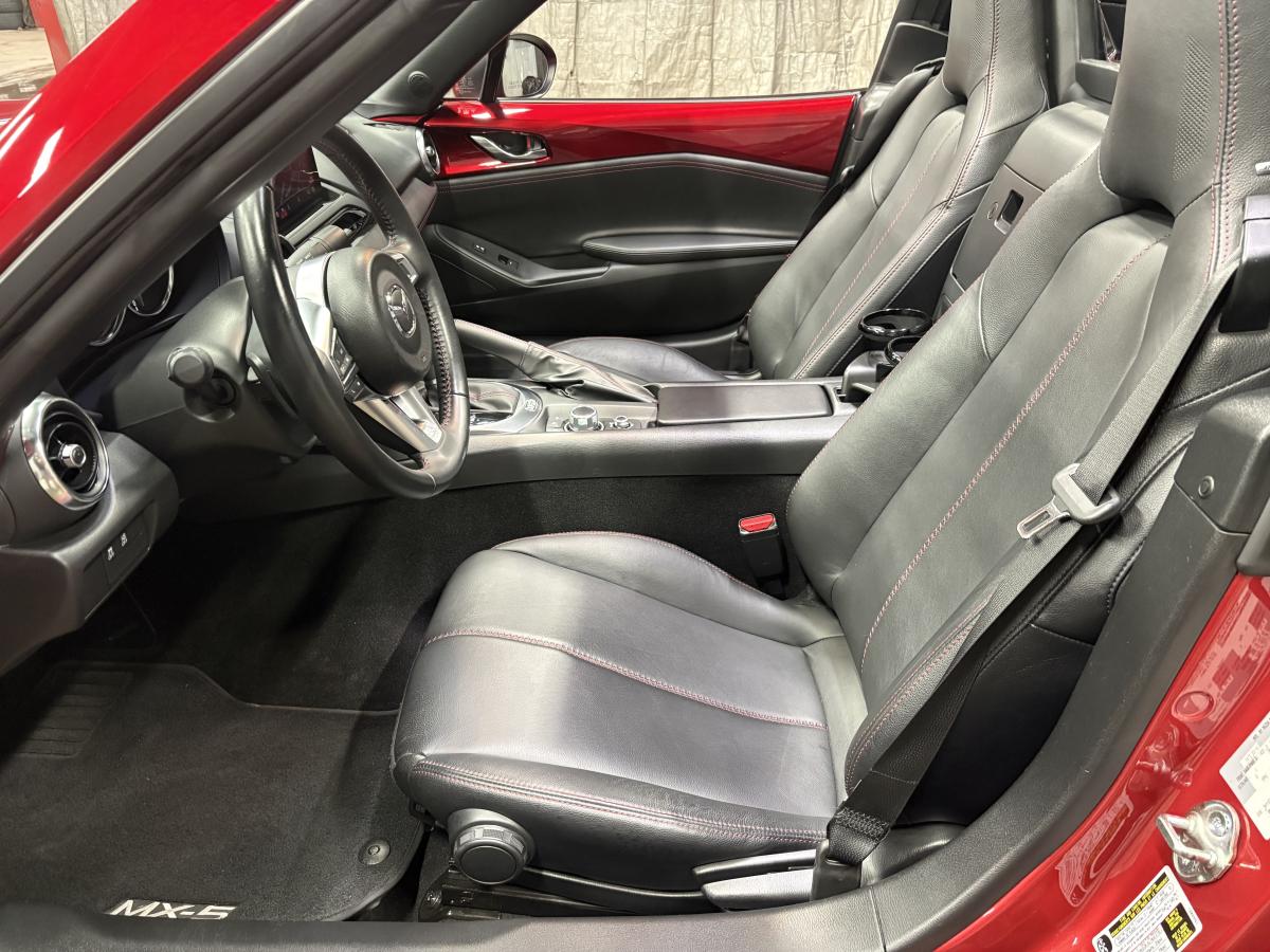 Mazda MX-5 RF 2019 GT BLUETOOTH CAMÉRA GPS SIÈGES CHAUFFANT AVANT BAS KILOMÉTRAGE – Image 16