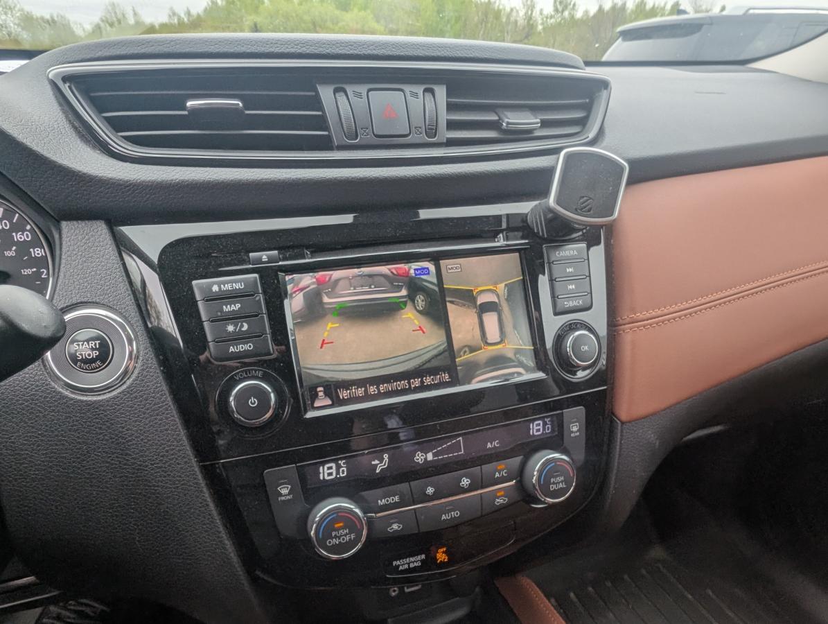 Nissan Rogue 2018 SL PRIVILÈGE TI avec ProPILOT BLUETOOTH CAMÉRAS 360 CUIR BRUN TOIT GPS SIÈGES AV. ET VOLANT CHAFFA – Image 17