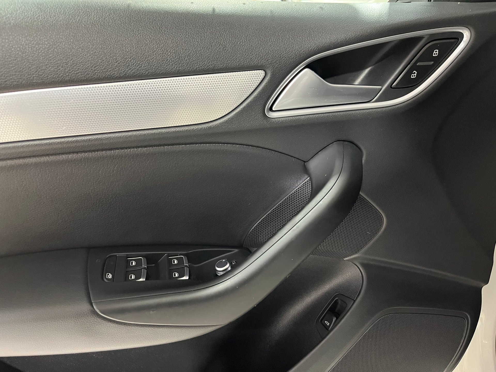 2018 Audi Q3 2.0T Premium – Image 9