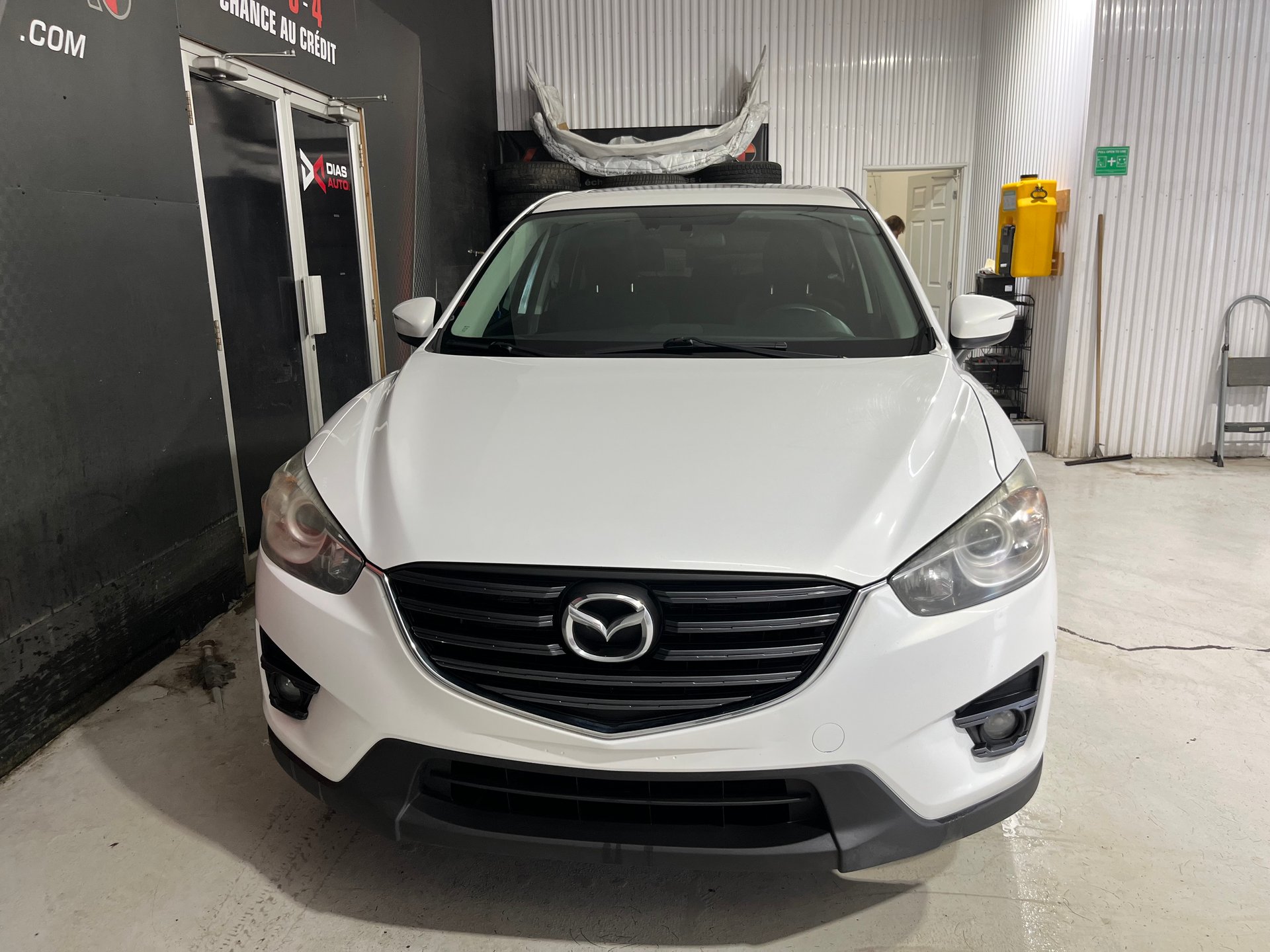 2016 Mazda CX-5 Touring – Image 4