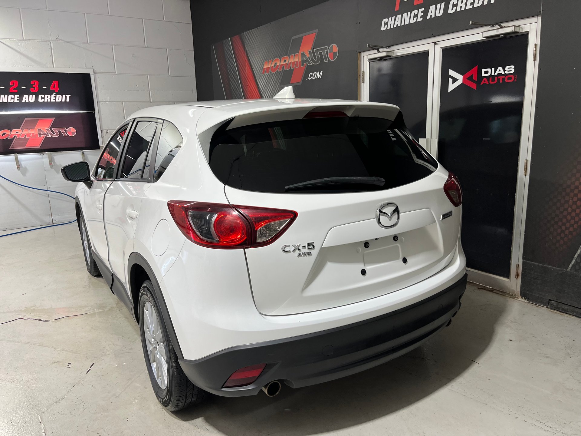 2016 Mazda CX-5 Touring – Image 7