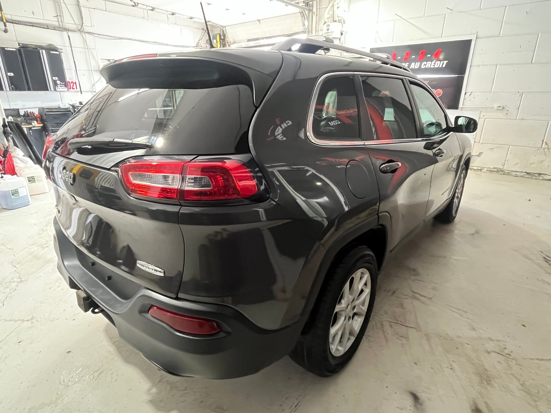 2016 Jeep Cherokee Latitude – Image 8
