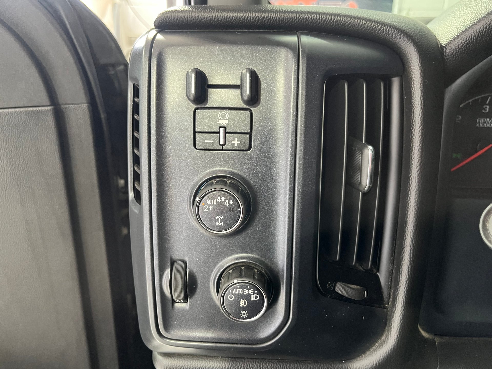 2018 GMC Sierra 1500 ELEVATION – Image 15