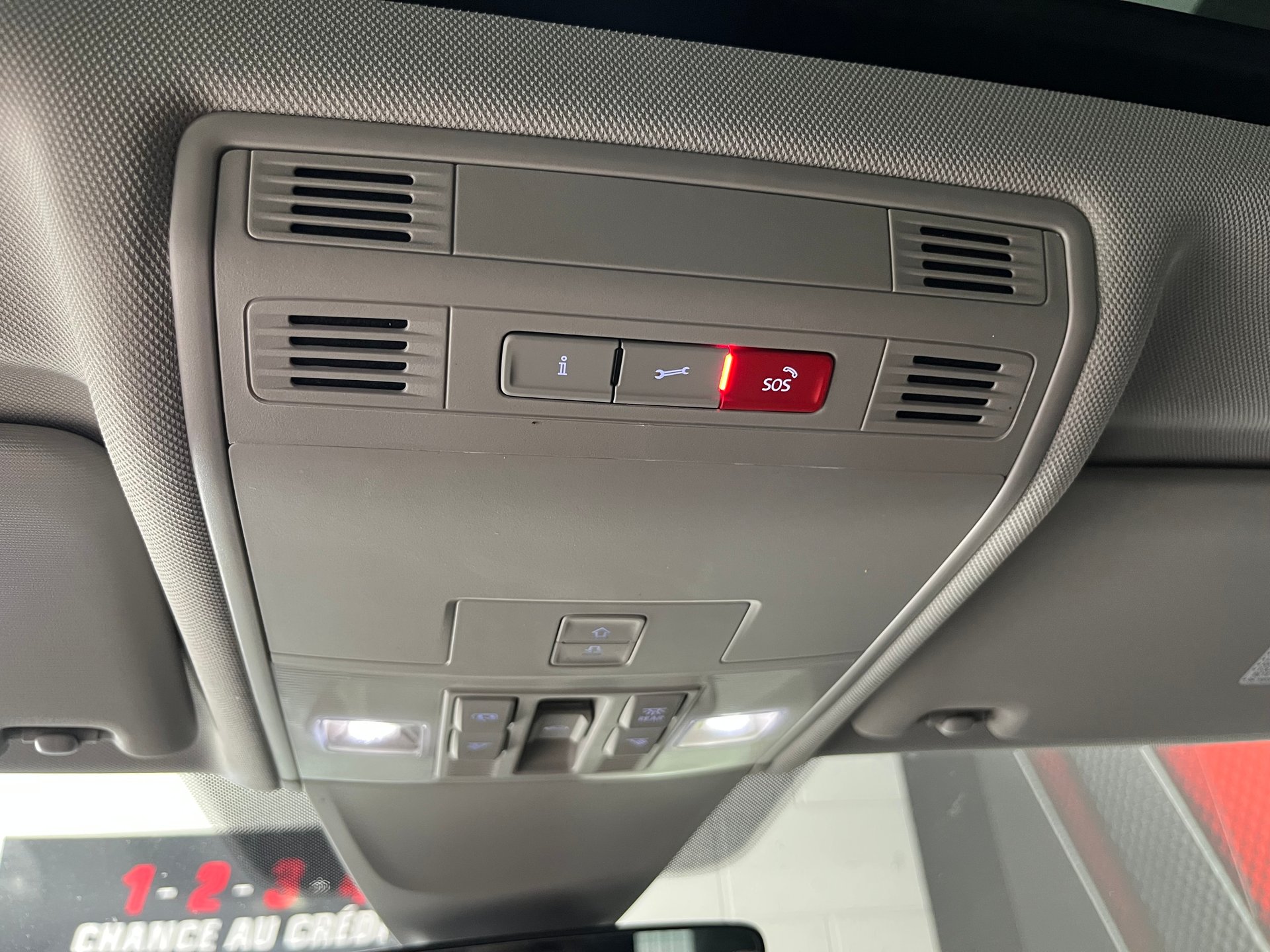 2022 Volkswagen Tiguan comfortline black edition – Image 23