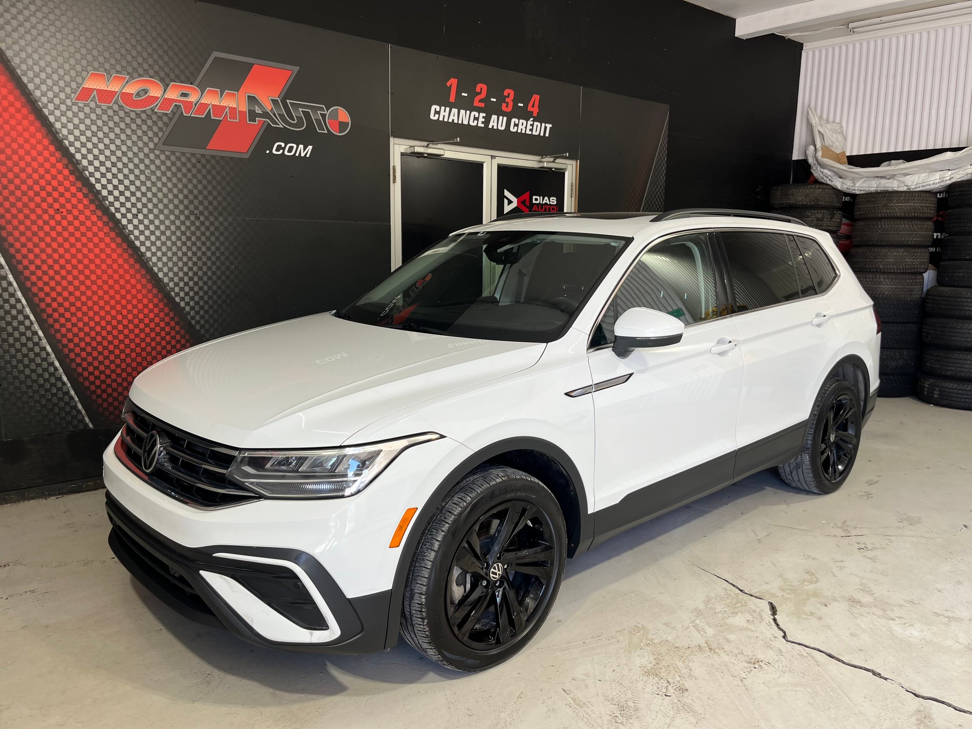2022 Volkswagen Tiguan comfortline black edition – Image 3