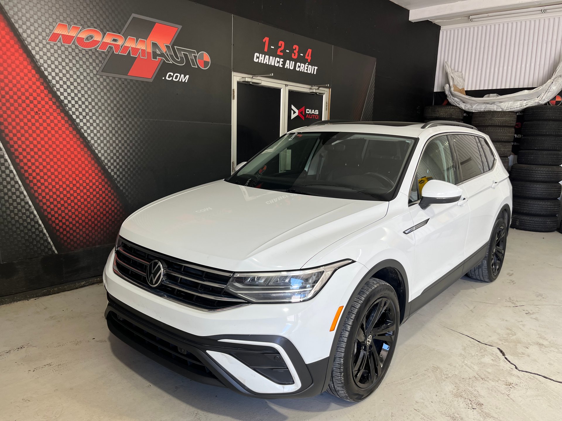 2022 Volkswagen Tiguan comfortline black edition – Image 4