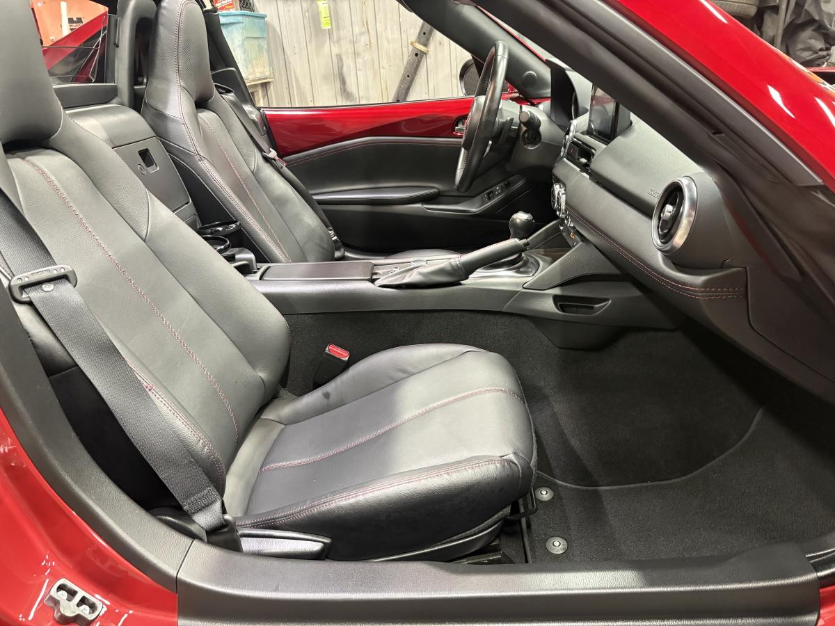Mazda MX-5 RF 2019 GT BLUETOOTH CAMÉRA GPS SIÈGES CHAUFFANT AVANT BAS KILOMÉTRAGE – Image 18