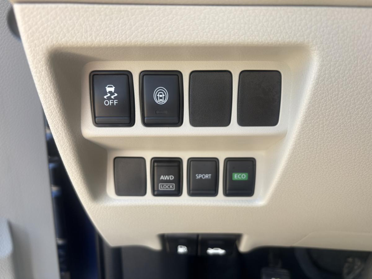 Nissan Qashqai 2021 S TI BLUETOOTH CAMÉRA SIÈGES CHAUFFANT AVANT BAS KILOMÉTRAGE – Image 18