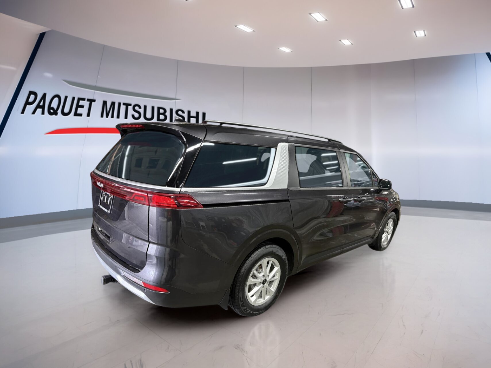 Kia Carnival 2024 LX+ BLUETOOTH SIÈGES AVANT ET VOLANT CHAUFFANT PORTE COULISSANTES ÉLECTRIQUE – Image 2