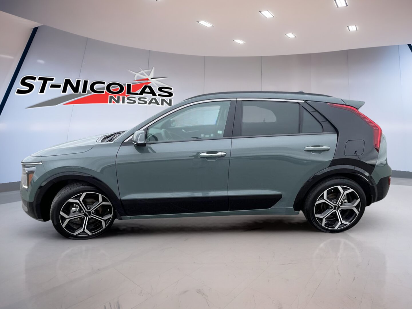 Kia Niro HEV 2025 SX Vert paysage urbain/Noir Aurora nacré TA – Image 2