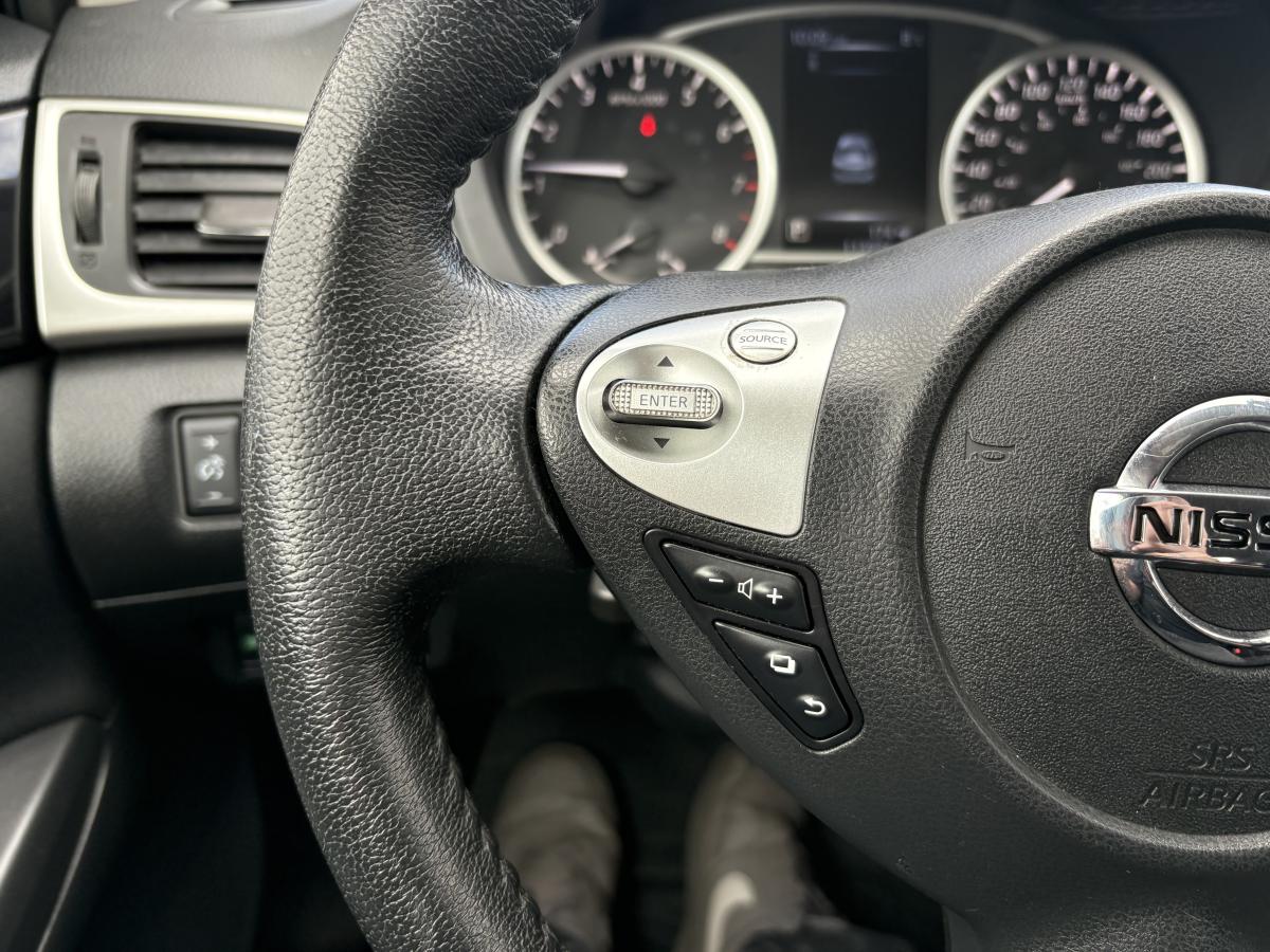 Nissan Sentra 2018 SV BLUETOOTH CAMÉRA SIÈGES CHAUFFANT AVANT BAS KILOMÉTRAGE – Image 22