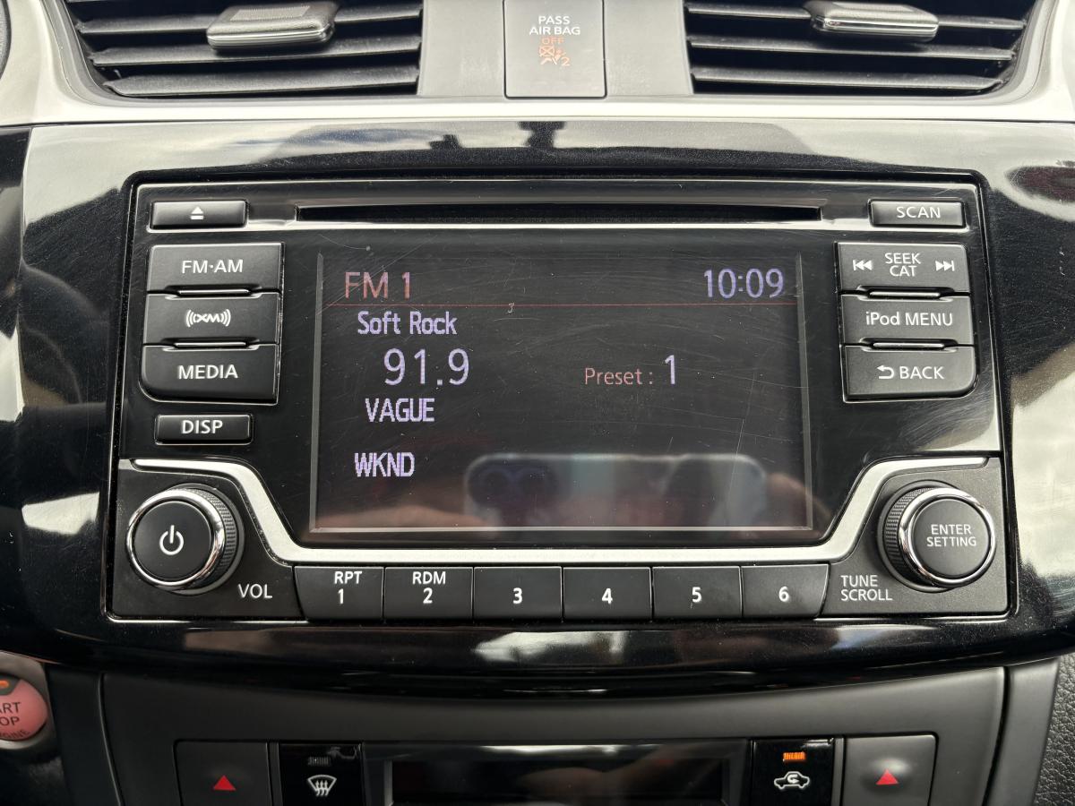 Nissan Sentra 2018 SV BLUETOOTH CAMÉRA SIÈGES CHAUFFANT AVANT BAS KILOMÉTRAGE – Image 24