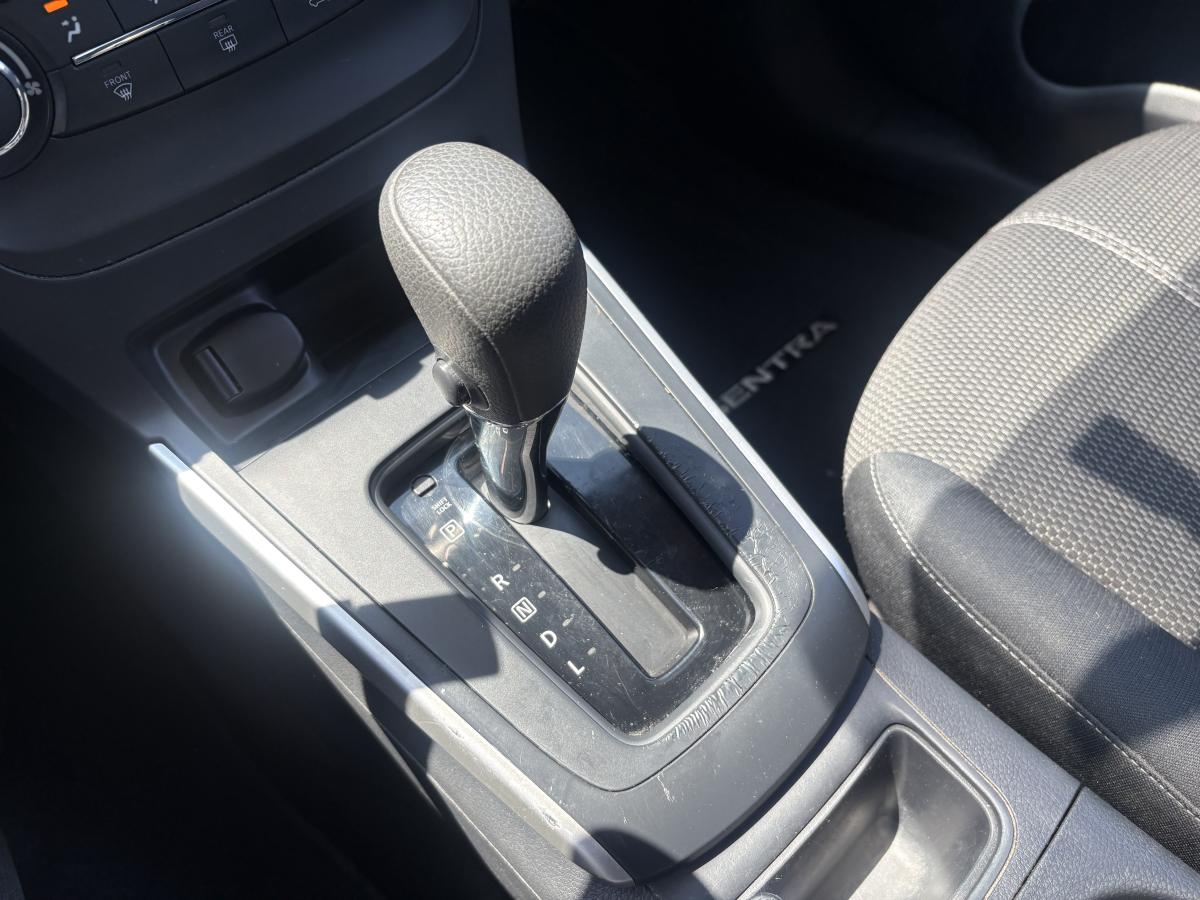Nissan Sentra 2016 S BLUETOOTH BAS KILOMÉTRAGE – Image 24