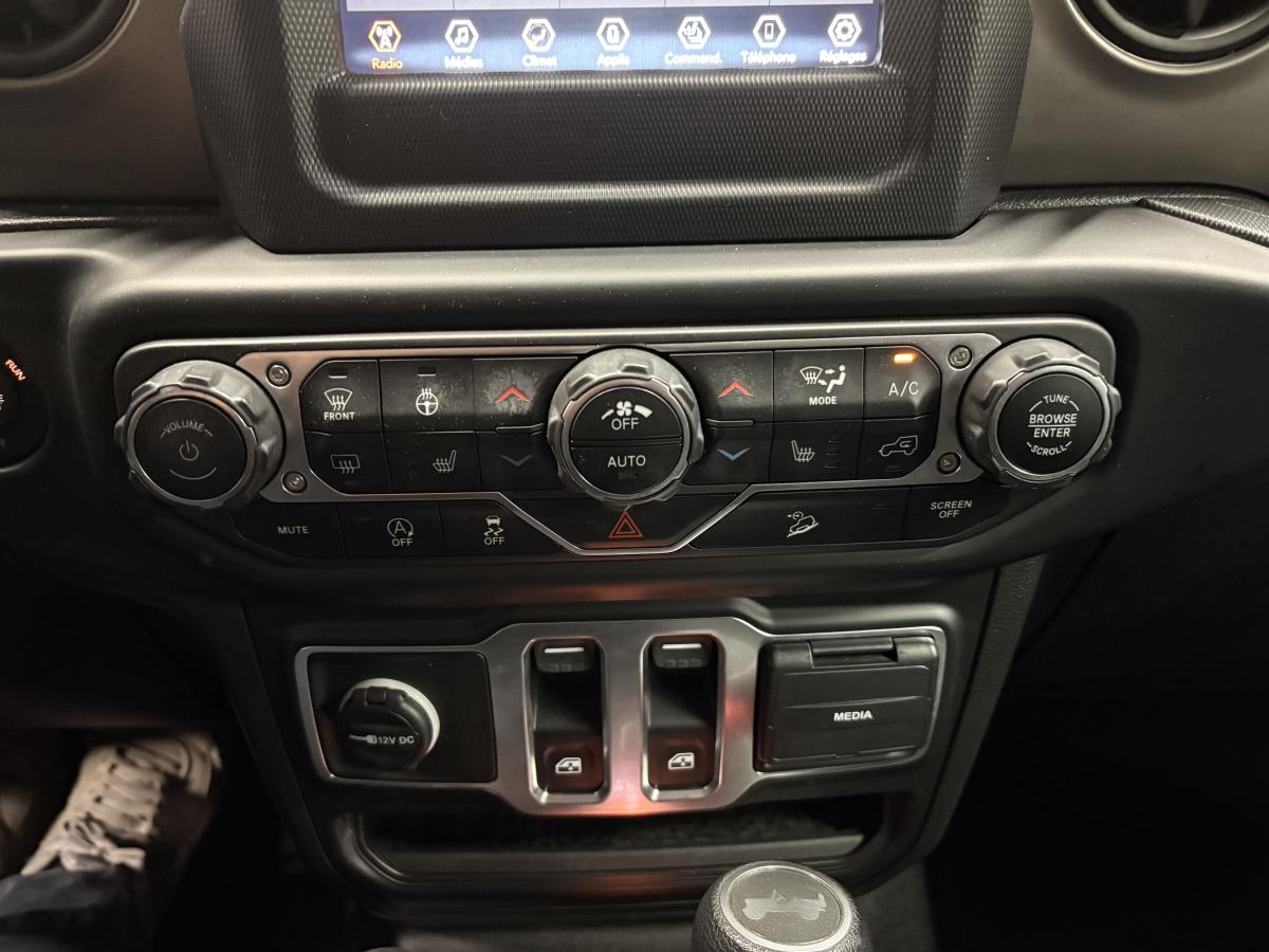 Jeep Wrangler 2020 Sport S 4x4 BLUETOOTH CAMÉRA SIÈGES AVANT ET VOLANT CHAUFFANT BAS KILOMÉTRAGE – Image 25