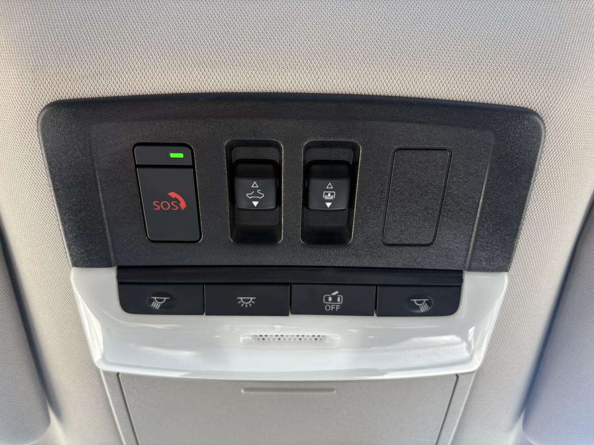 Nissan Pathfinder 2025 SL 4RM BLUETOOTH TOIT GPS CUIR CAMÉRAS 360 SIÈGES AVANT ET ARRIÈRE ET VOLANT CHAUFFANT – Image 25