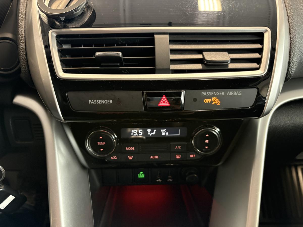 Mitsubishi Eclipse Cross 2018 ES S-AWC BLUETOOTH CAMÉRA SIÈGES CHAUFFANT AVANT BAS KILOMÉTRAGE – Image 27