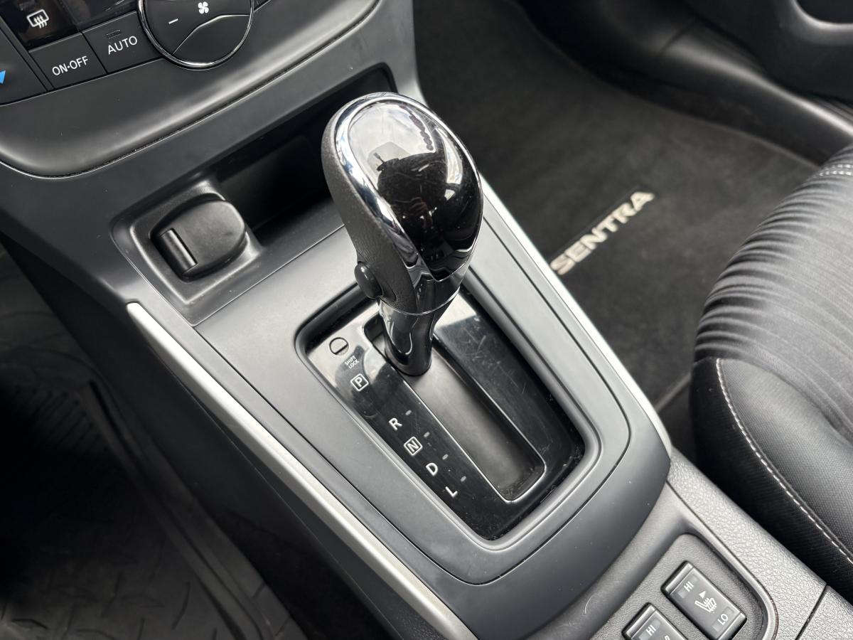 Nissan Sentra 2018 SV BLUETOOTH CAMÉRA SIÈGES CHAUFFANT AVANT BAS KILOMÉTRAGE – Image 27