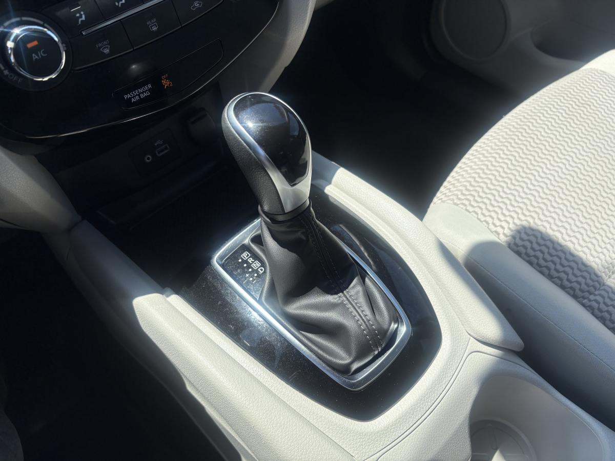 Nissan Qashqai 2021 S TI BLUETOOTH CAMÉRA SIÈGES CHAUFFANT AVANT BAS KILOMÉTRAGE – Image 27