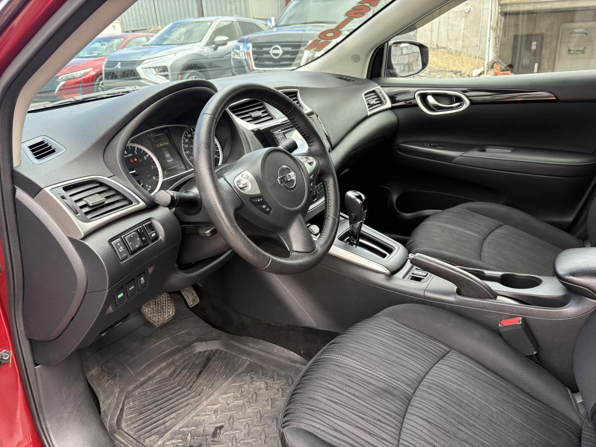 Nissan Sentra 2018 SV BLUETOOTH CAMÉRA SIÈGES CHAUFFANT AVANT BAS KILOMÉTRAGE – Image 28