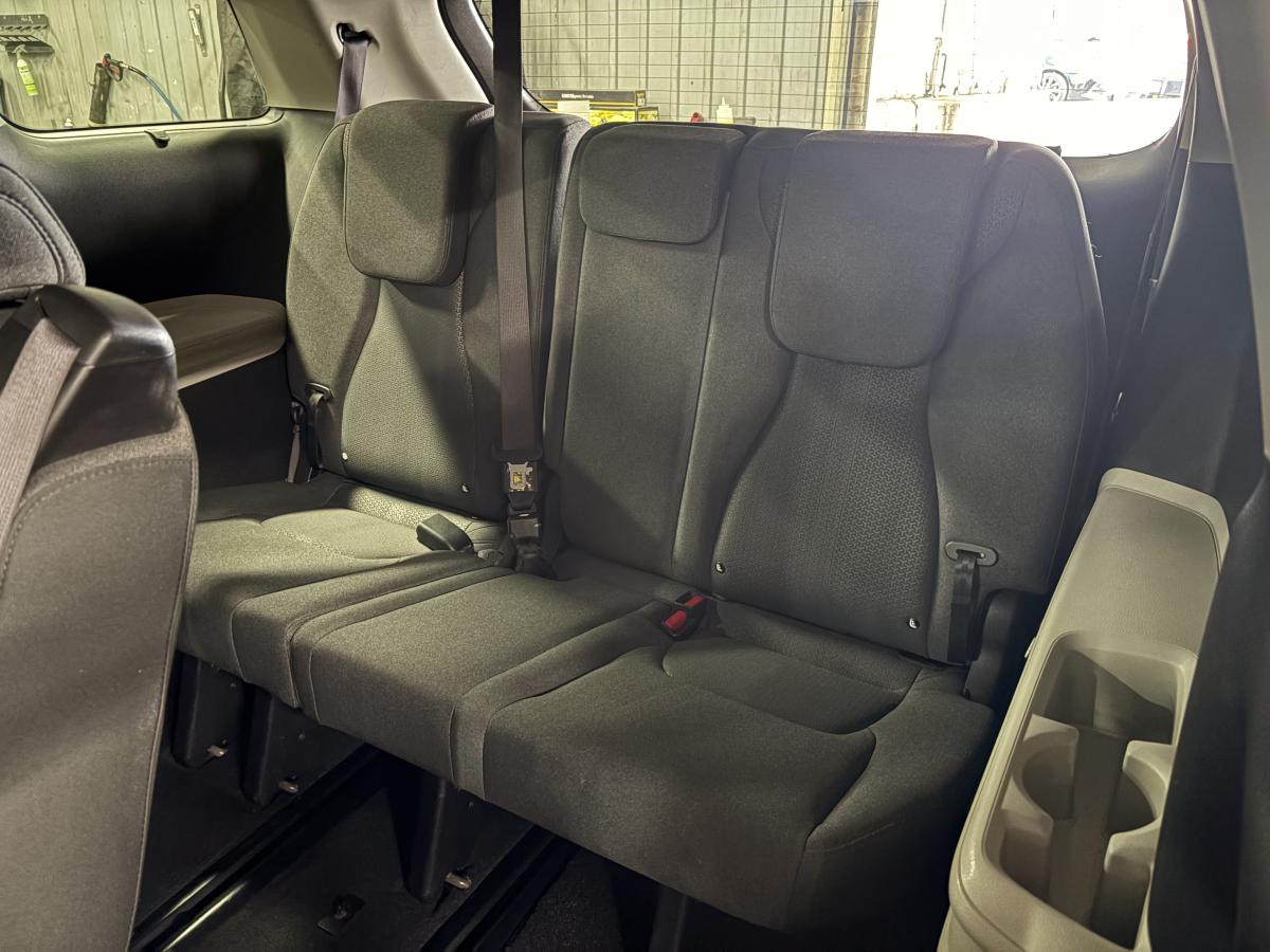 Kia Carnival 2024 LX+ BLUETOOTH SIÈGES AVANT ET VOLANT CHAUFFANT PORTE COULISSANTES ÉLECTRIQUE – Image 28