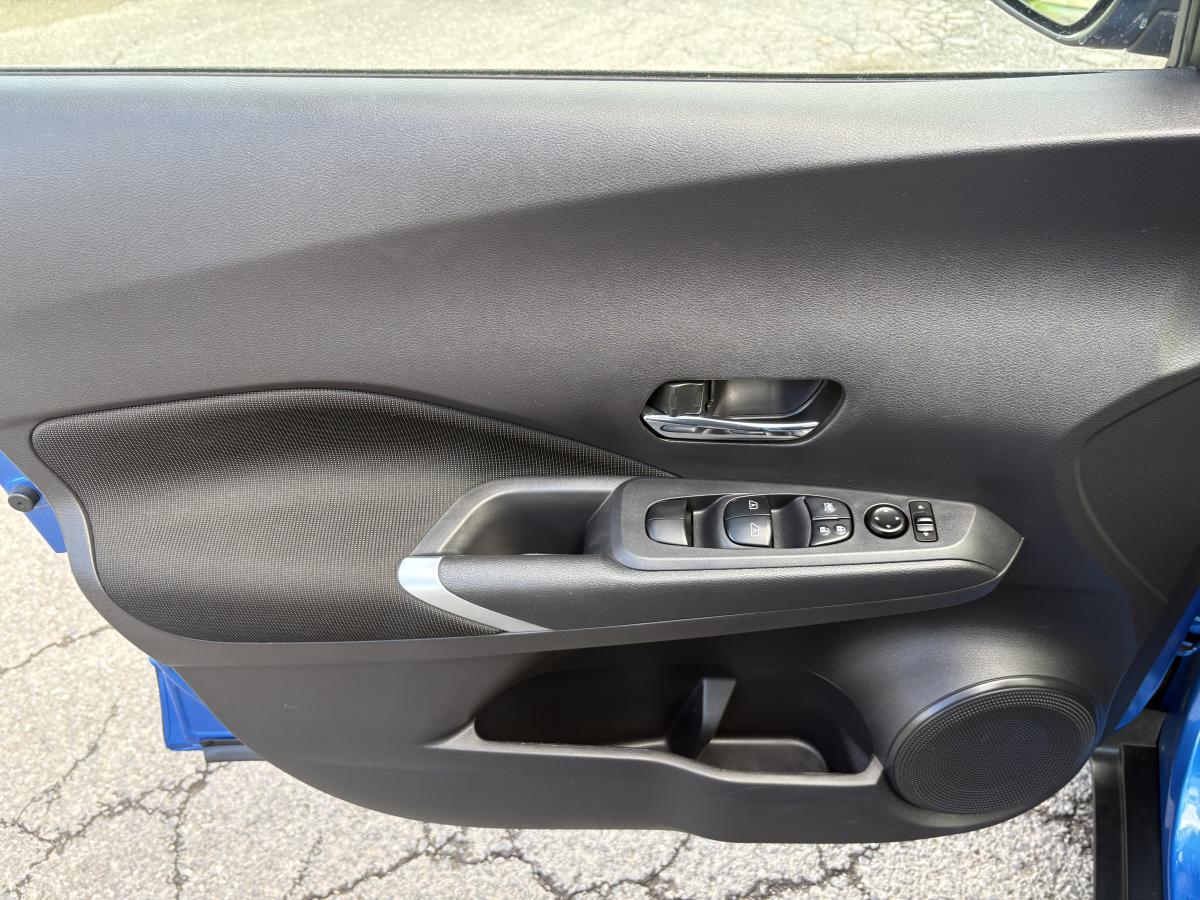 Nissan Kicks 2024 SV BLUETOOTH CAMÉRA SIÈGES AVANTET VOLANT CHAUFFANT – Image 31