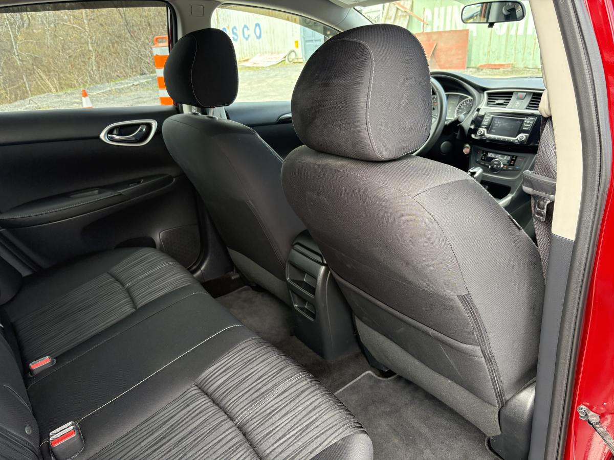 Nissan Sentra 2018 SV BLUETOOTH CAMÉRA SIÈGES CHAUFFANT AVANT BAS KILOMÉTRAGE – Image 32