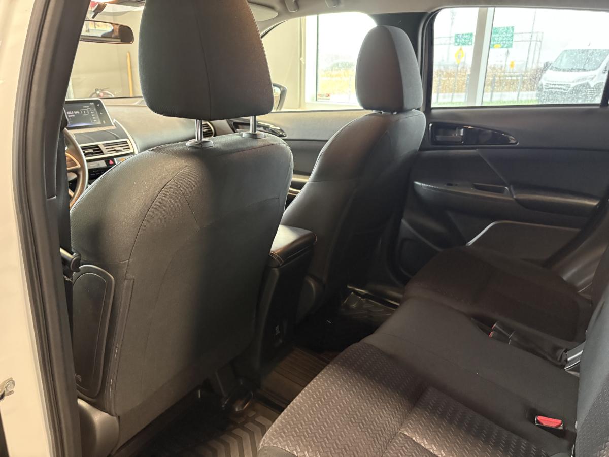 Mitsubishi Eclipse Cross 2018 ES S-AWC BLUETOOTH CAMÉRA SIÈGES CHAUFFANT AVANT BAS KILOMÉTRAGE – Image 33