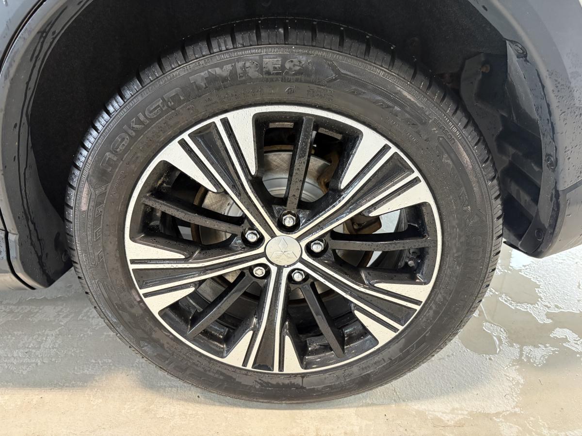 Mitsubishi Eclipse Cross 2018 ES S-AWC BLUETOOTH CAMÉRA SIÈGES CHAUFFANT AVANT BAS KILOMÉTRAGE – Image 36