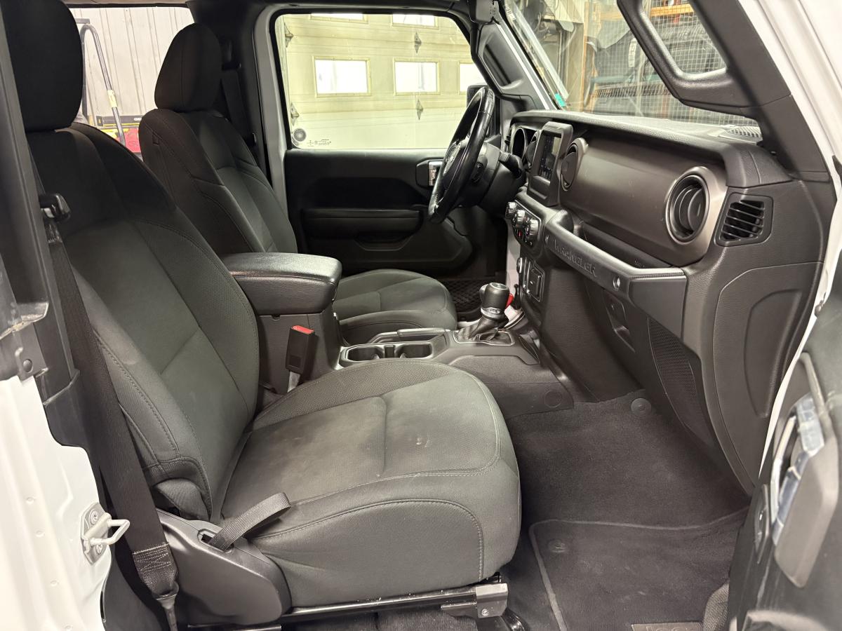 Jeep Wrangler 2020 Sport S 4x4 BLUETOOTH CAMÉRA SIÈGES AVANT ET VOLANT CHAUFFANT BAS KILOMÉTRAGE – Image 37
