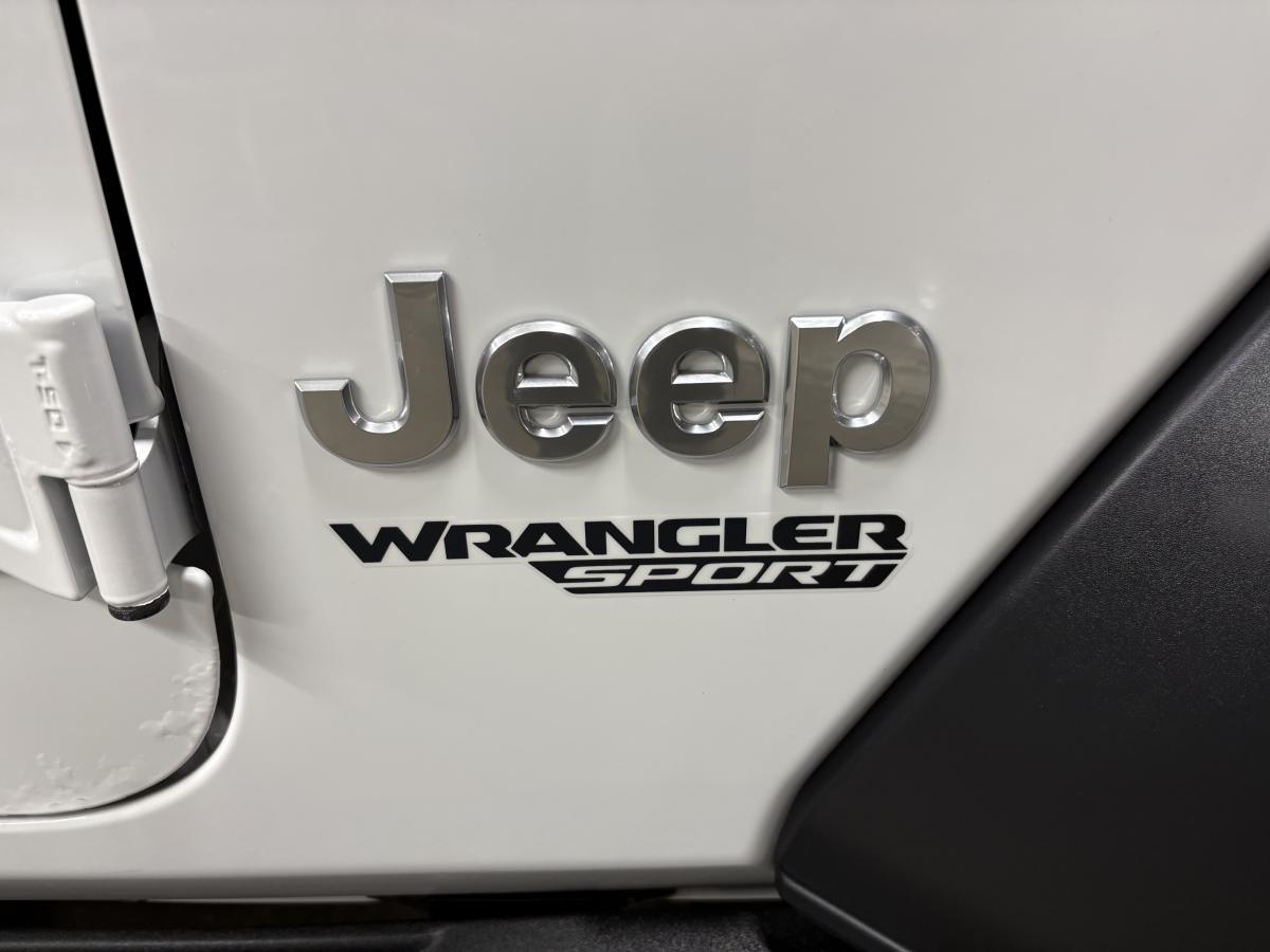 Jeep Wrangler 2020 Sport S 4x4 BLUETOOTH CAMÉRA SIÈGES AVANT ET VOLANT CHAUFFANT BAS KILOMÉTRAGE – Image 39
