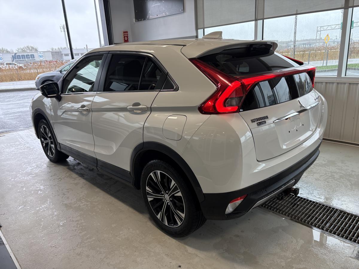 Mitsubishi Eclipse Cross 2018 ES S-AWC BLUETOOTH CAMÉRA SIÈGES CHAUFFANT AVANT BAS KILOMÉTRAGE – Image 4