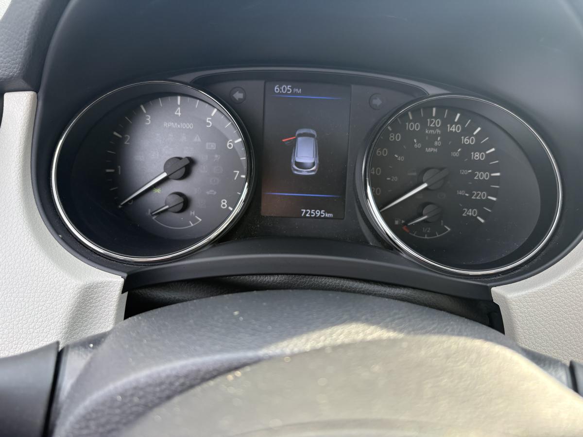 Nissan Qashqai 2022 SV TI BLUETOOTH CAM.ÉRA TOIT SIÈGES AVANT ET VOLANT CHAUFFANT BA SKILOMÉTRAGE – Image 4