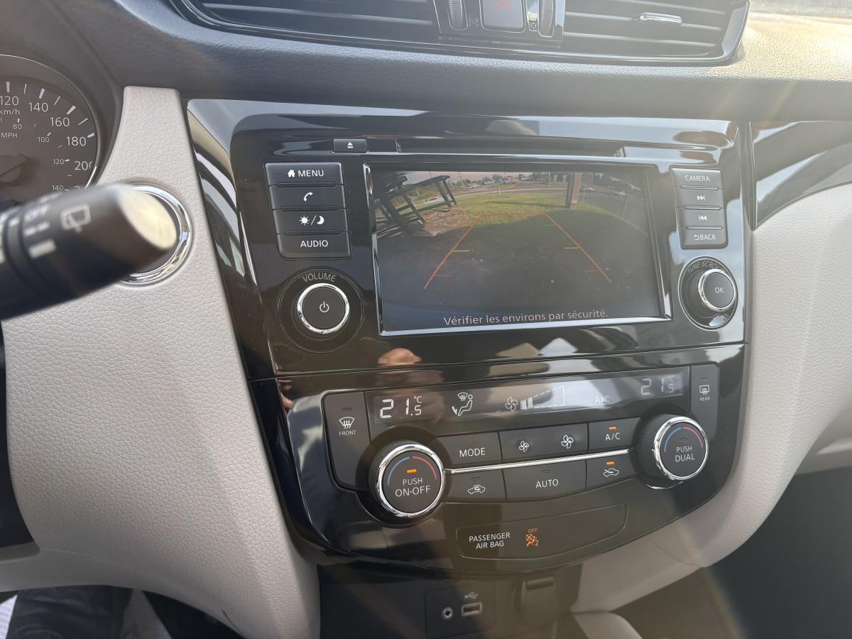 Nissan Qashqai 2022 SV TI BLUETOOTH CAM.ÉRA TOIT SIÈGES AVANT ET VOLANT CHAUFFANT BA SKILOMÉTRAGE – Image 7