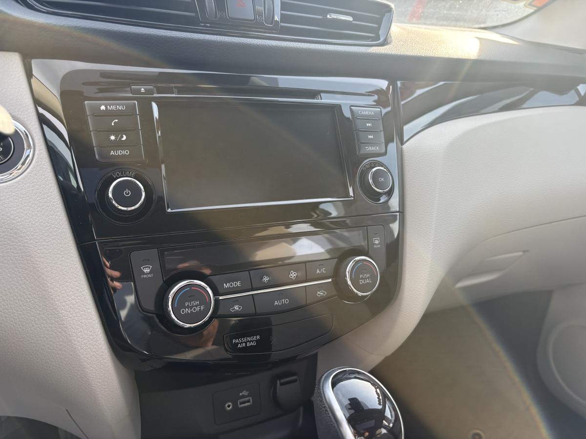 Nissan Qashqai 2022 SV TI BLUETOOTH CAM.ÉRA TOIT SIÈGES AVANT ET VOLANT CHAUFFANT BA SKILOMÉTRAGE – Image 8