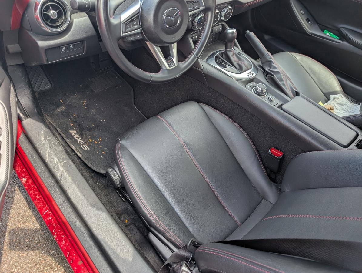 Mazda MX-5 RF 2019 GT BLUETOOTH CAMÉRA GPS SIÈGES CHAUFFANT AVANT BAS KILOMÉTRAGE - Image 9
