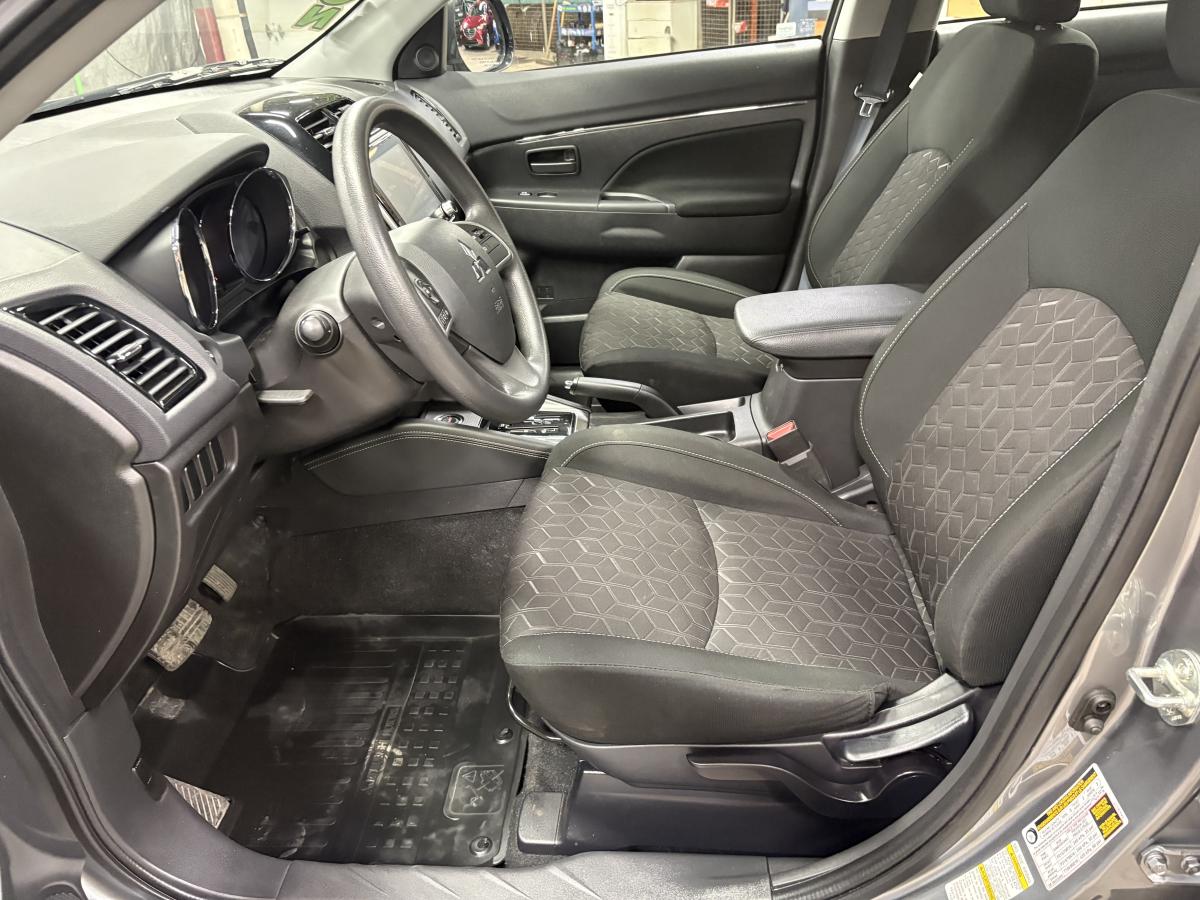 Mitsubishi RVR 2024 ES AWC BLUETOOTH CAMÉRA SIÈGES AVANT CHAUFFANT BAS KILOMÉTRAGE – Image 10