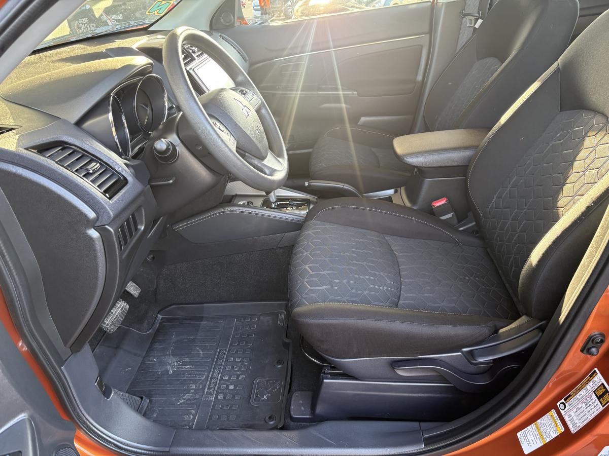 Mitsubishi RVR 2024 ES AWC BLUETOOTH CAMÉRA SIÈGES CHAUFFANT AVANT BAS KILOMÉTRAGE – Image 10