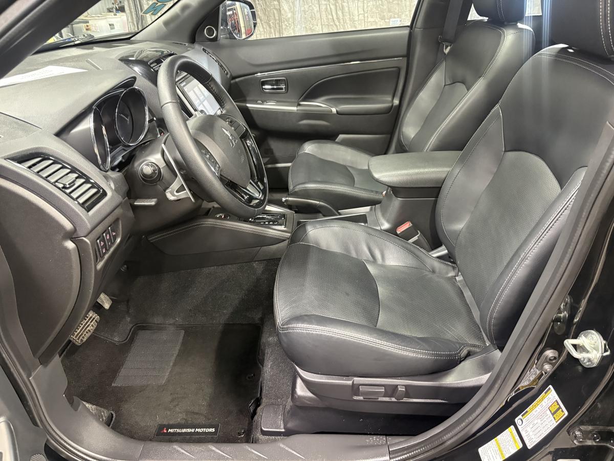 Mitsubishi RVR 2024 GT AWC BLUETOOTH CAMÉRA CUIR SIÈGES AVANT ET VOLANT CHAUFFANT BAS KILOMÉTRAGE – Image 10