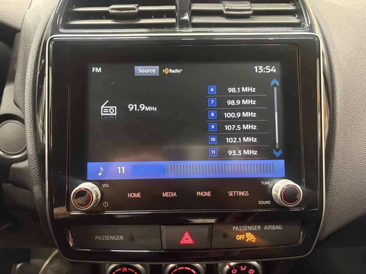 Mitsubishi RVR 2024 ES AWC BLUETOOTH CAMÉRA SIÈGES CHAUFFANT AVANT BAS KILOMÉTRAGE – Image 10