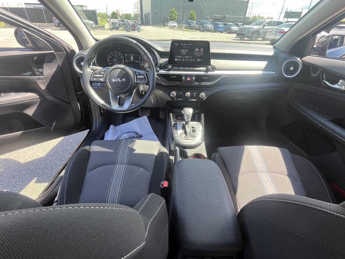Kia Forte 2024 EX IVT – Image 10