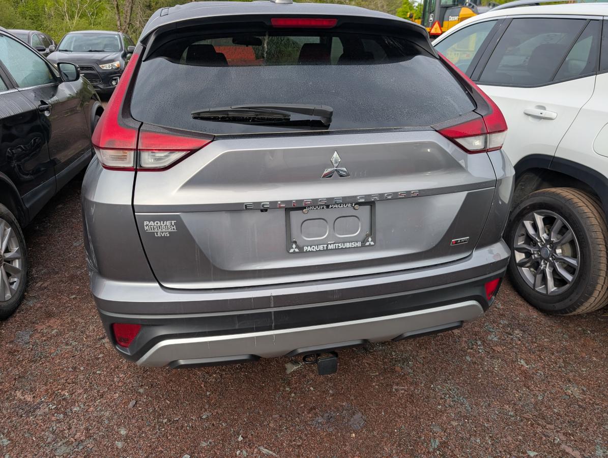 Mitsubishi Eclipse Cross 2022 SE S-AWC BLUETOOTH SIÈGES AVANT ET VOLANT CHAUFFANT CAMÉRA BAS KILOMÉTRAGE – Image 11