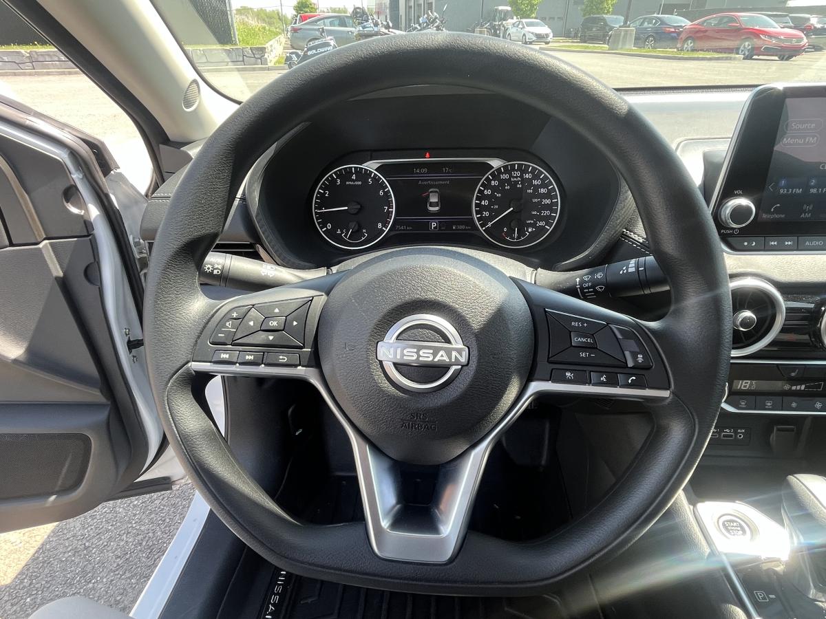 Nissan Sentra 2025 SV CVT – Image 11