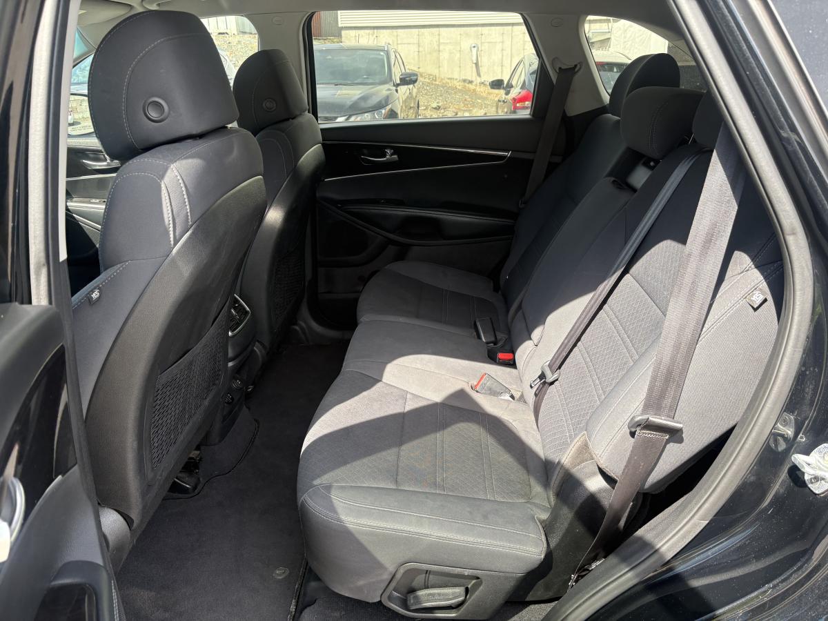 Kia Sorento 2017 LX TurboTI BLUETOOTH CAMÉRA SIÈGES CHAUFFANT BAS KILOMÉTRAGE – Image 12