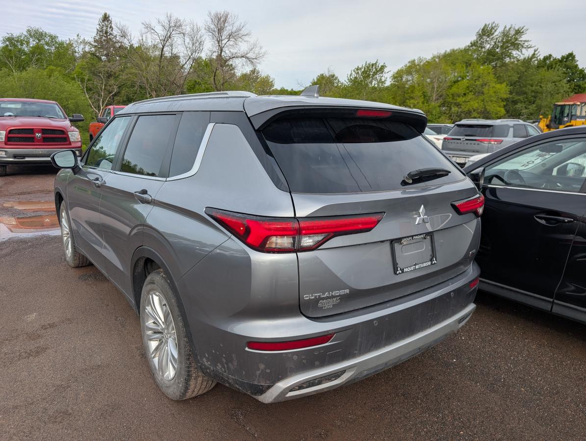 Mitsubishi Outlander 2024 LE S-AWC BLUETOOTH CAMÉRAS 360 TOITBAS KILOMÉTRAGE - Image 13