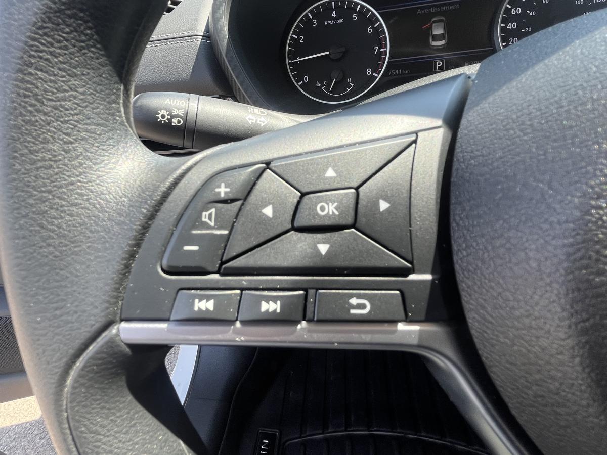 Nissan Sentra 2025 SV CVT – Image 14