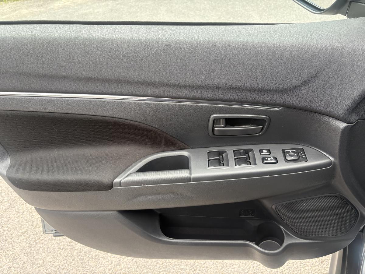 Mitsubishi RVR 2024 ES AWC BLUETOOTH CAMÉRA SIÈGES CHAUFFANT AVANT BAS KILOMÉTRAGE – Image 16